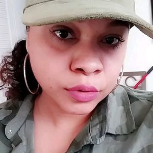 Meet your Posher, Alissa